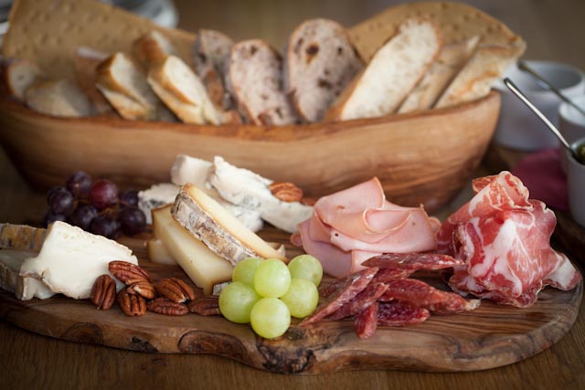meat-and-cheese-platter